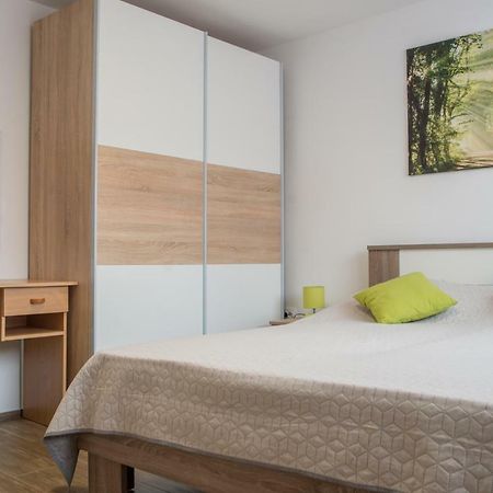 Apartment Vir Karlovac Eksteriør billede