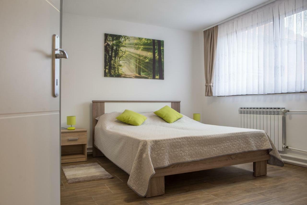 Apartment Vir Karlovac Eksteriør billede