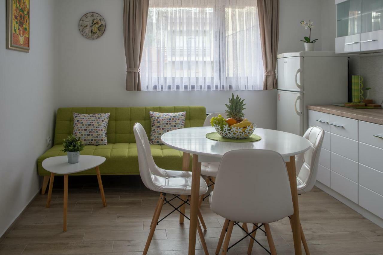 Apartment Vir Karlovac Eksteriør billede