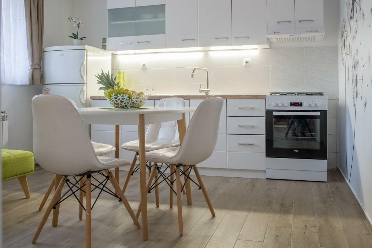 Apartment Vir Karlovac Eksteriør billede